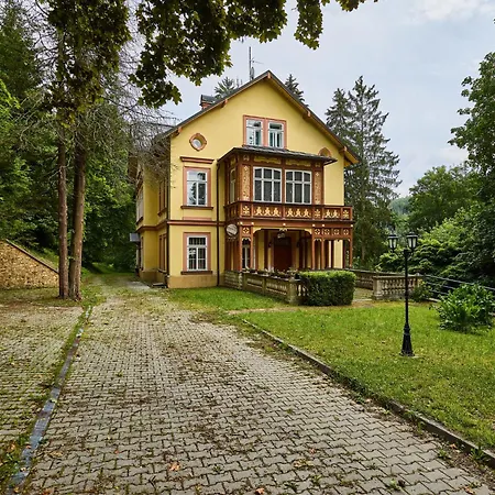 Belvedere-9 By Interhome Daire Janske Lazne